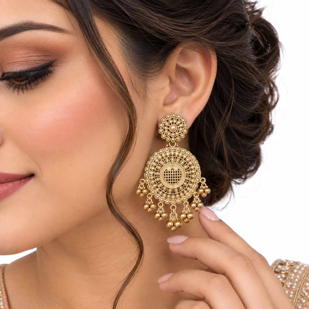 Antique Gold Pearl Choker Necklace Set With Maang Tikka