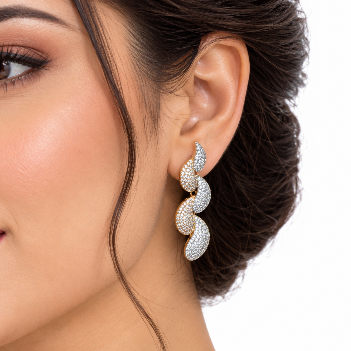Two Tone Leaf Motif Gold Necklace Set With Earrings