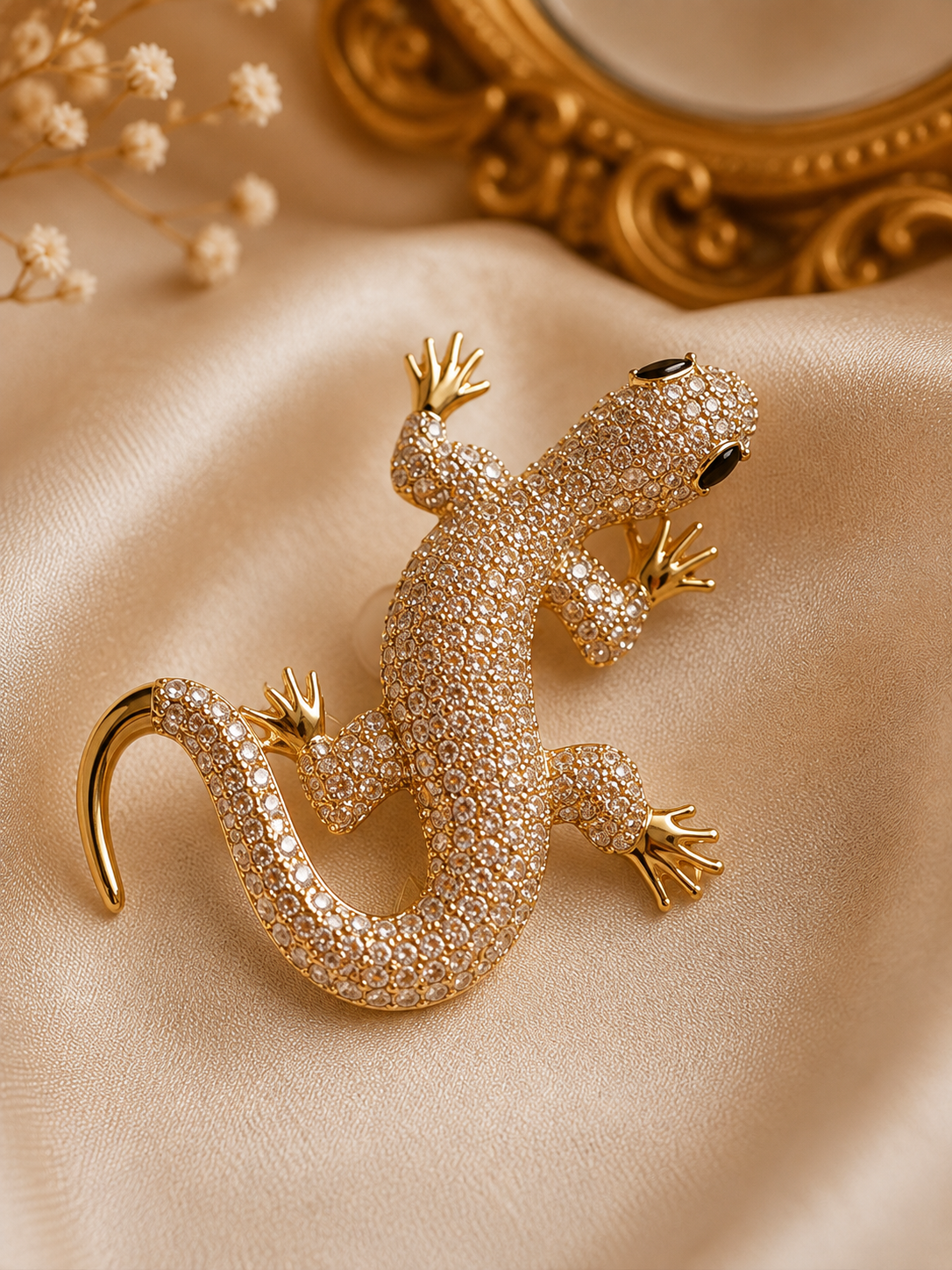 Elegant Gold Lizard Crystal Brooch