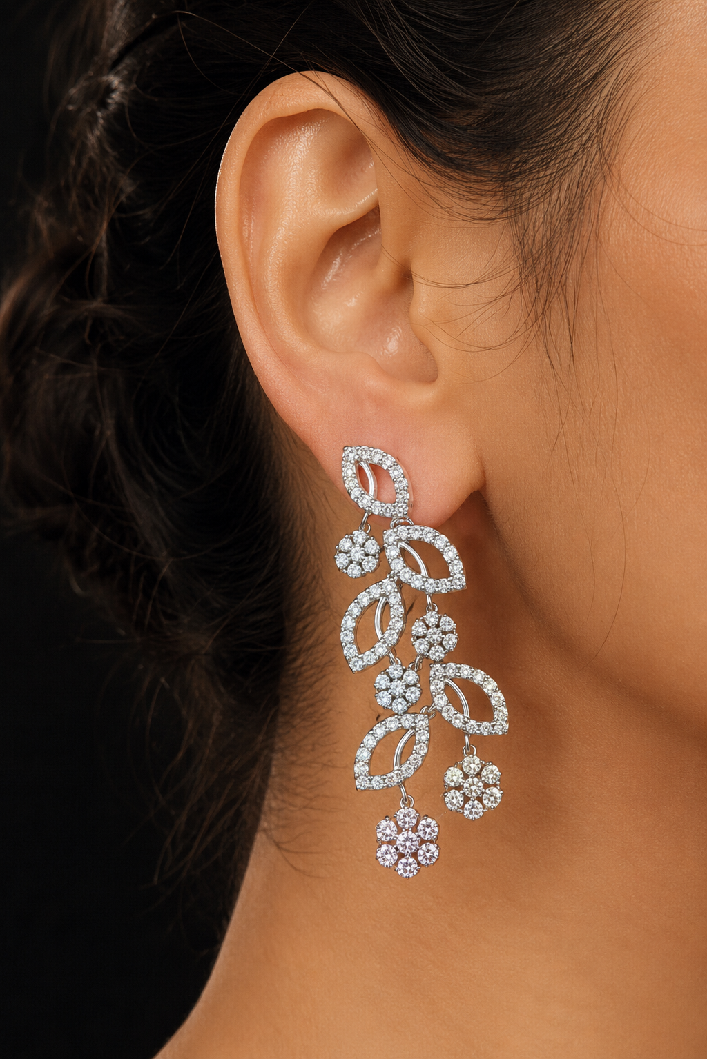 Ankuna Floral Diamond Necklace Set