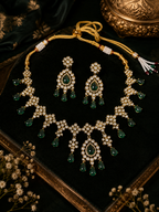 Ankuna Emerald Pearl Teardrop Necklace Set with Earrings