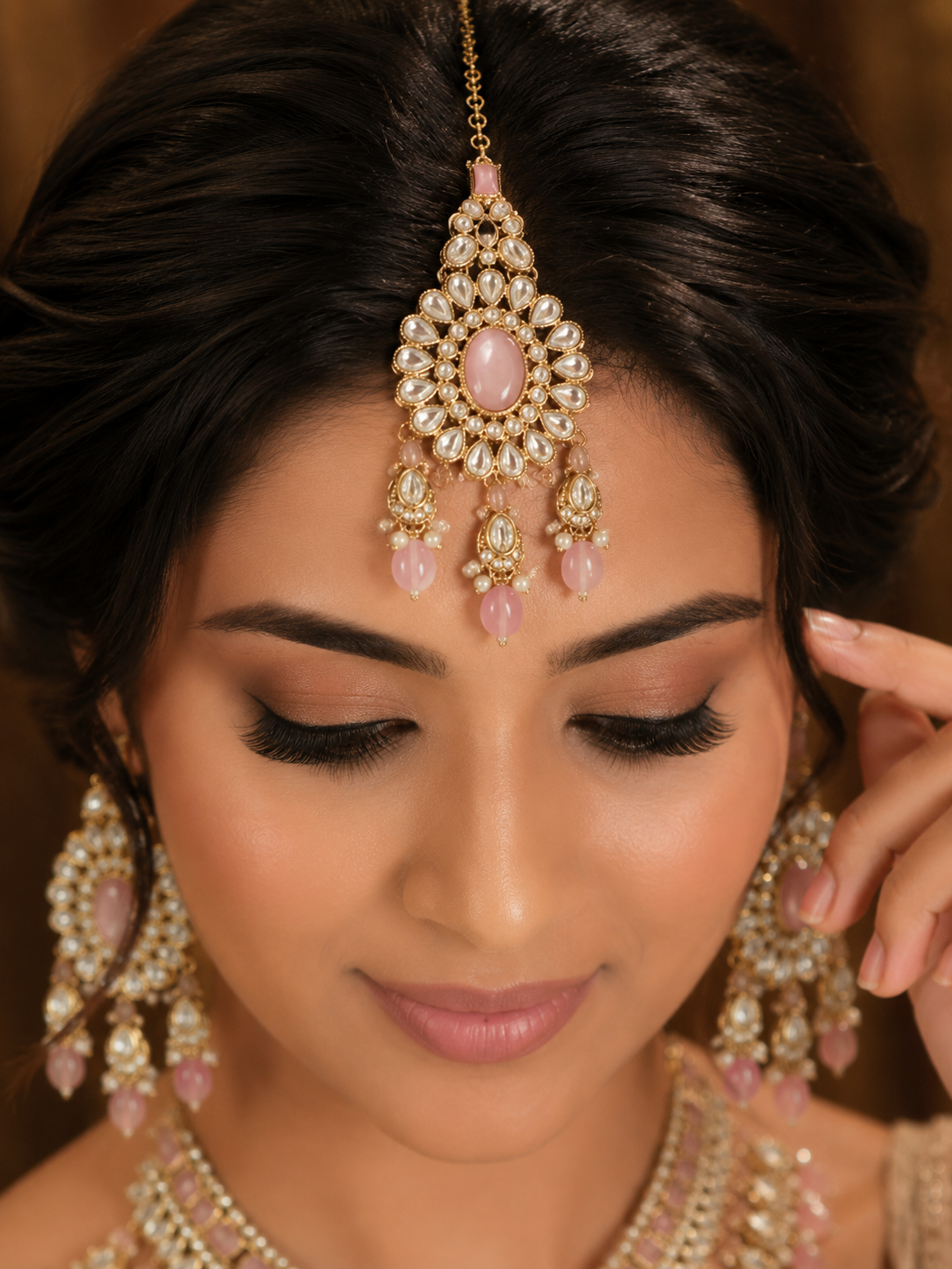 Ankuna Blush Crystal Floral Necklace Set