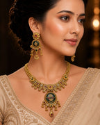 Ankuna Emerald Heritage Pendant Necklace Set